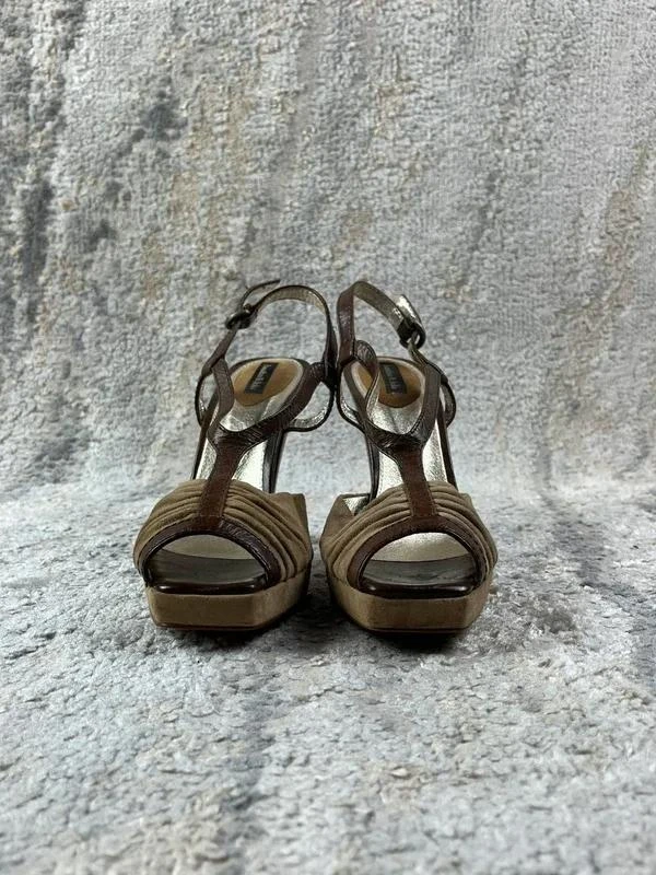 Bimba Y Lola Sandálias plataforma femininas de couro marrom com salto slingback Tamanho 39EU – photo 2